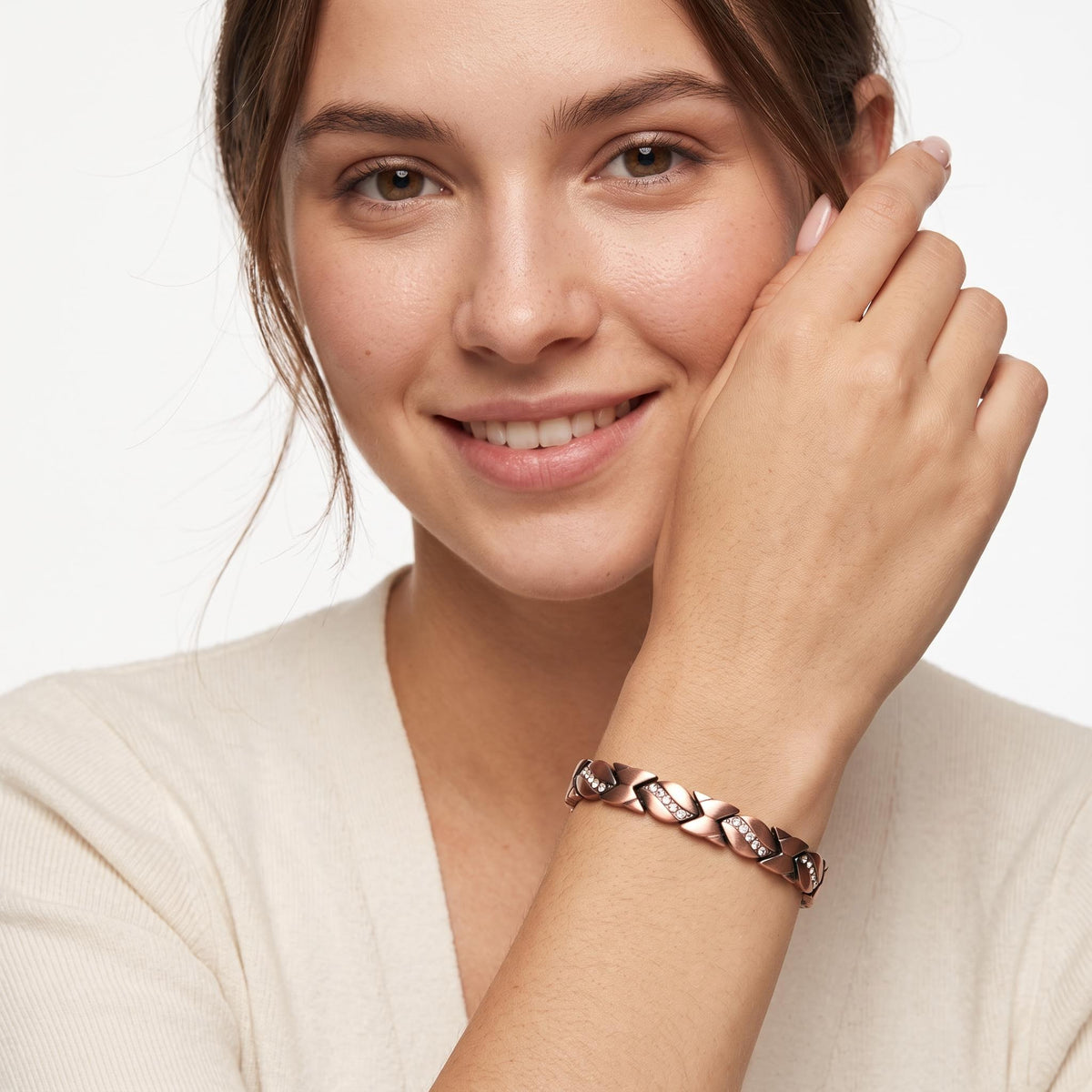 Women with Copper & Cubic Zirconia Magnetic Bracelet