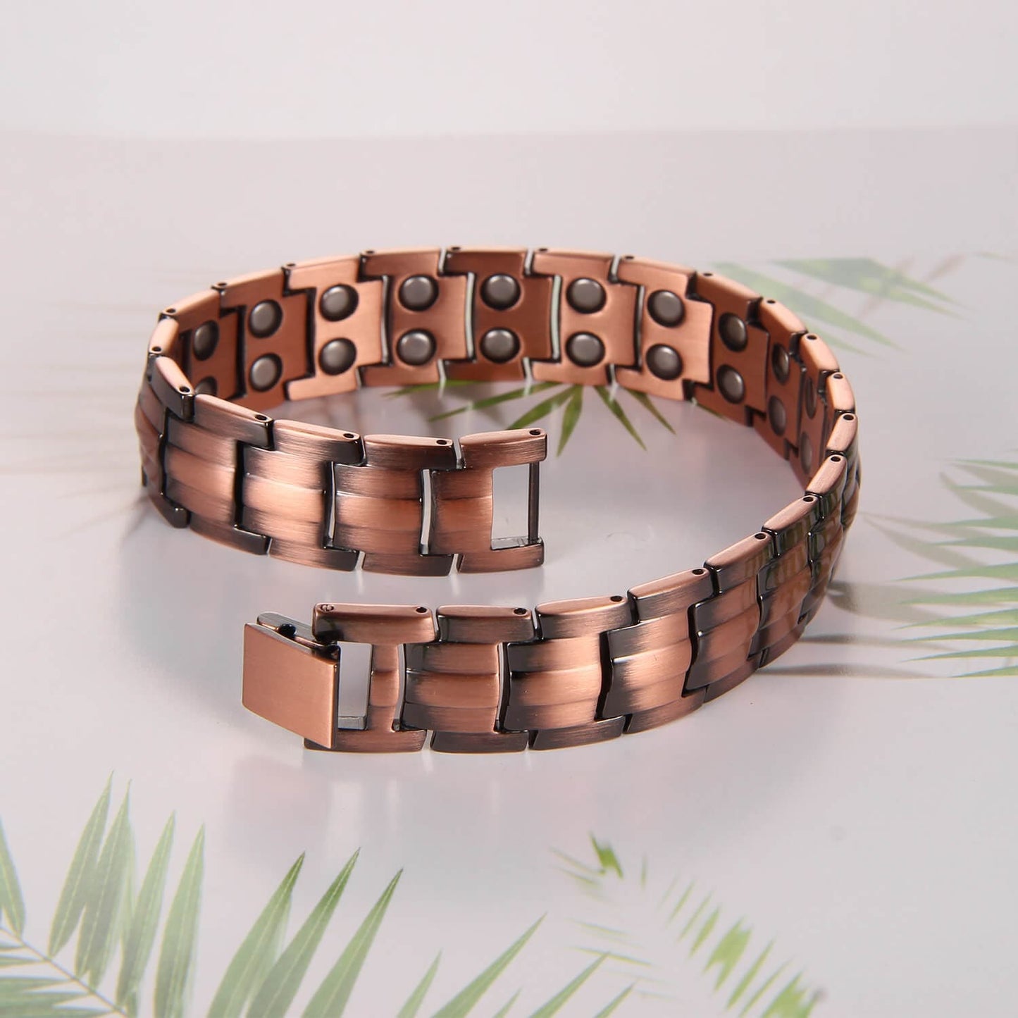 Melchior Jewellery men's copper magnetic bracelet with brushed links and visible therapy magnets
