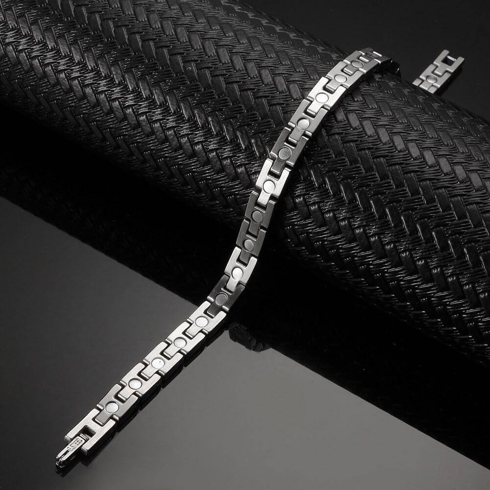 Melchior Jewellery stainless steel link magnetic health bracelet for woman with secure clasp