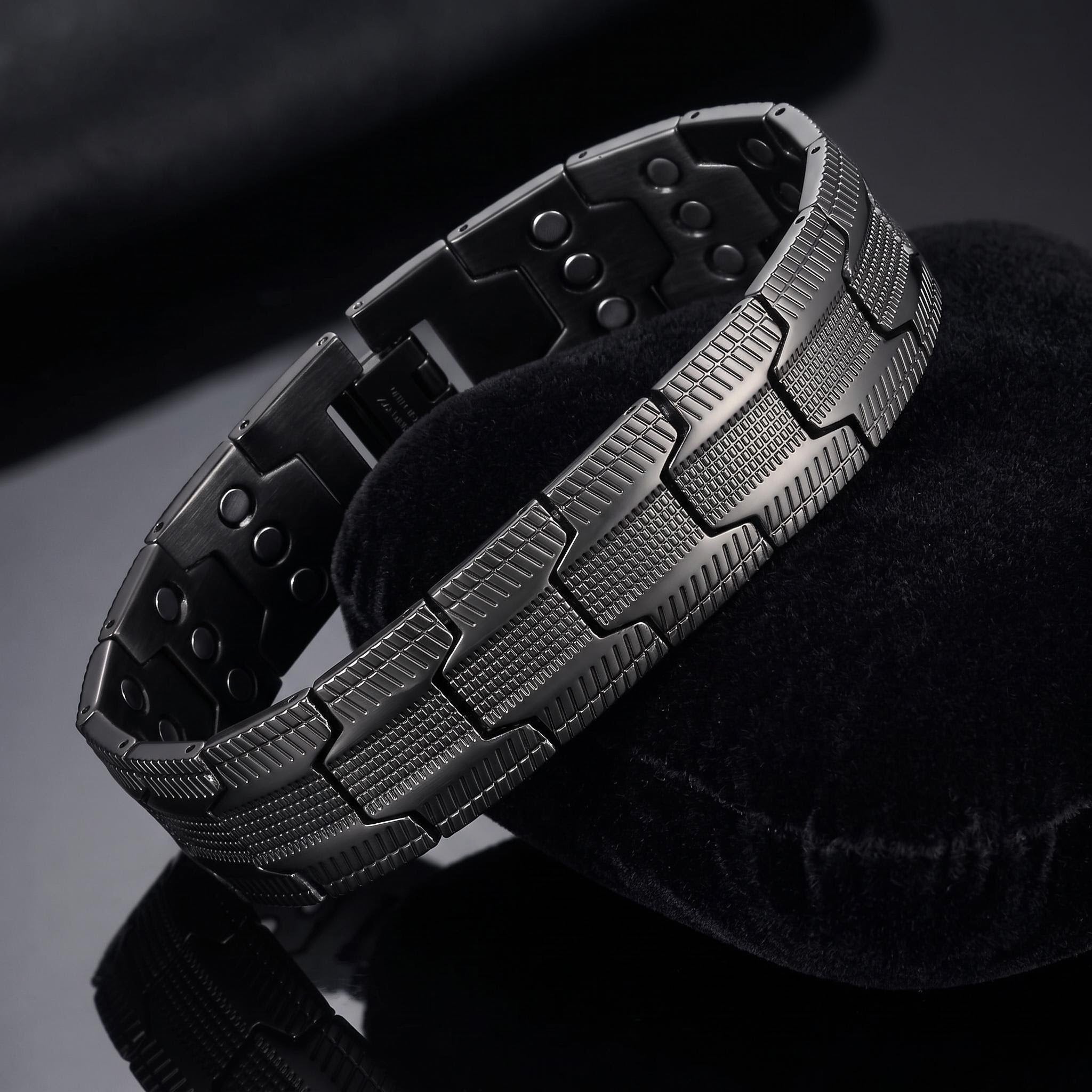 Men's magnetic copper bracelet with secure clasp