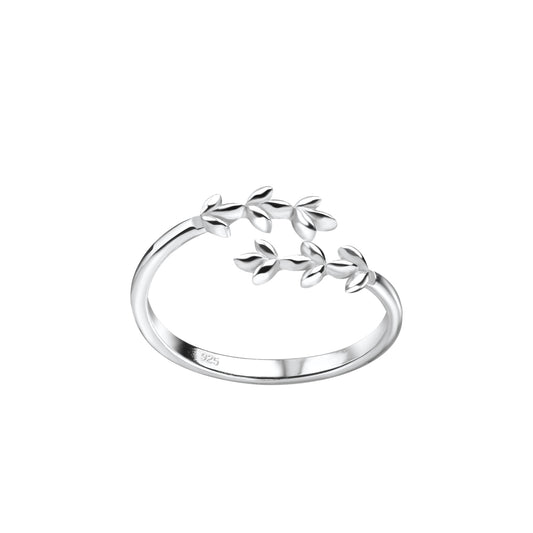 Silver branch design toe ring from Melchior Jewellery with delicate leaf detailing in polished finish