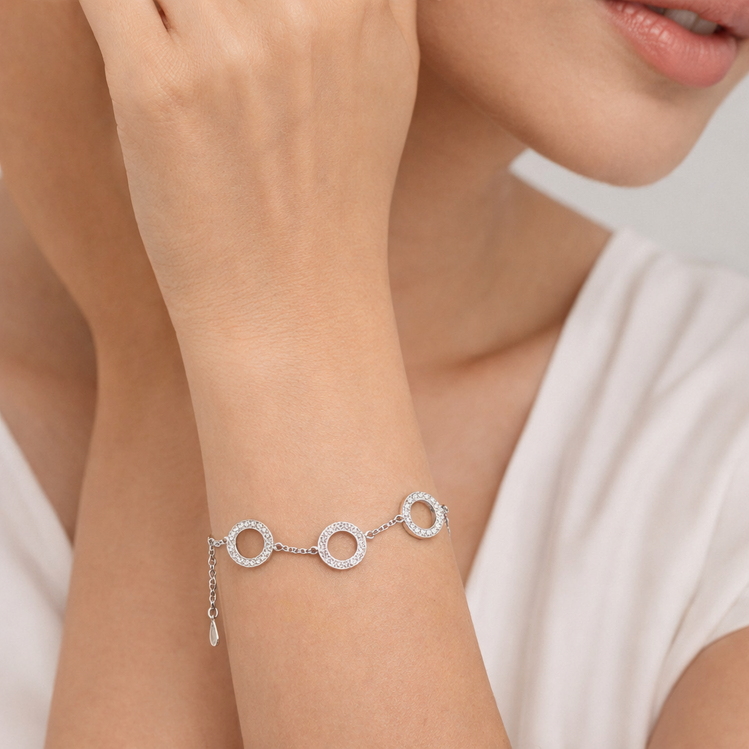 Melchior Jewellery celeste trio circle bracelet with three linked silver circles adorned with small crystals