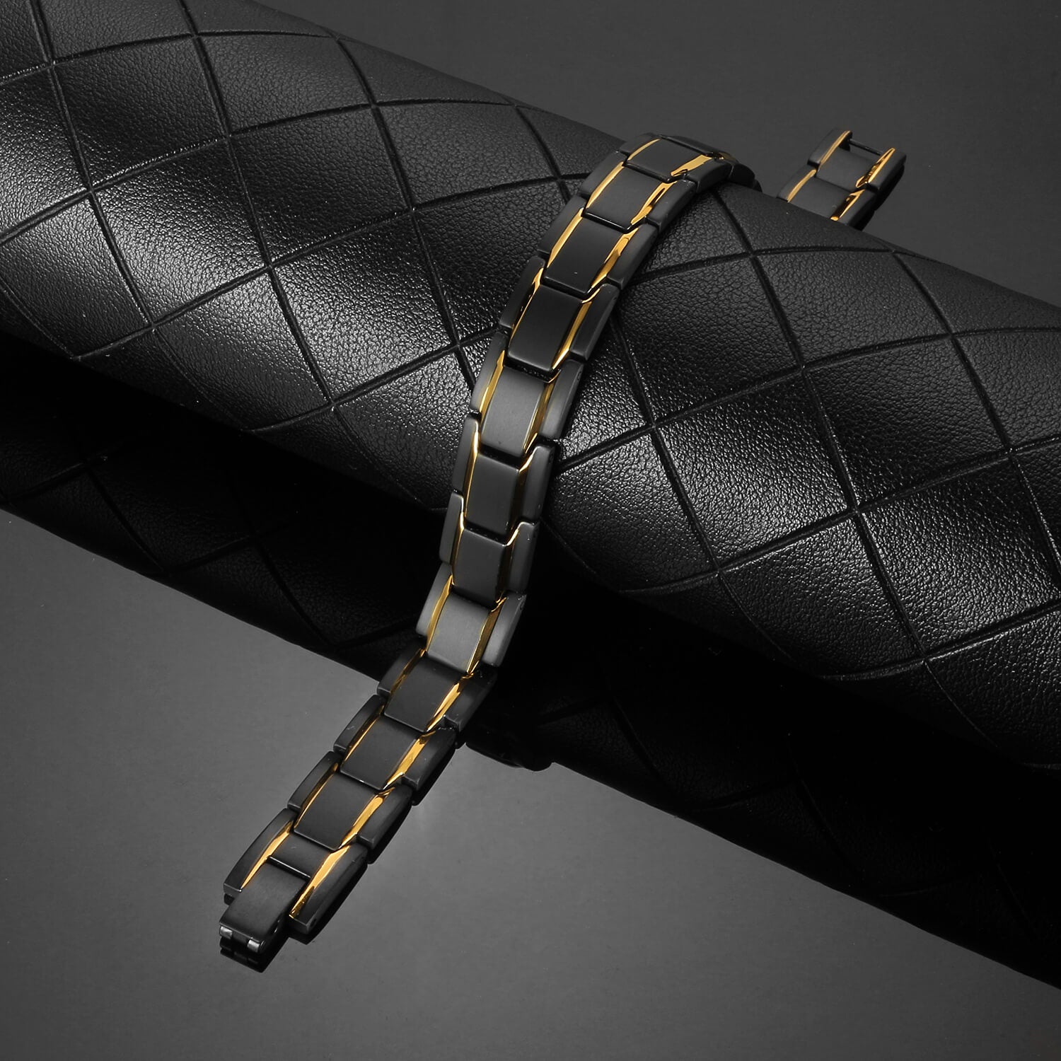 Magnetic Therapy Bracelet for Pain Relief - Melchior Jewellery 