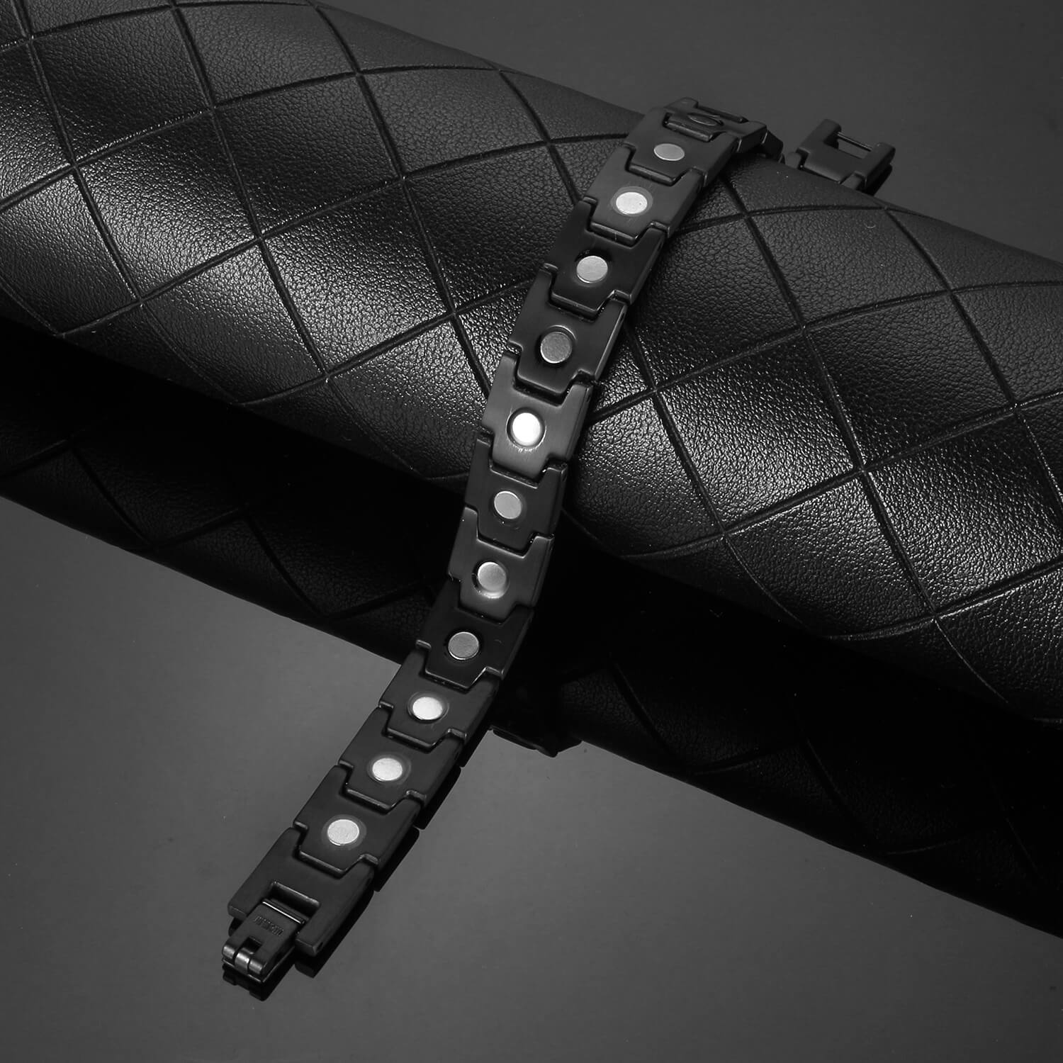Magnetic Therapy Bracelet for Pain Relief - Melchior Jewellery 